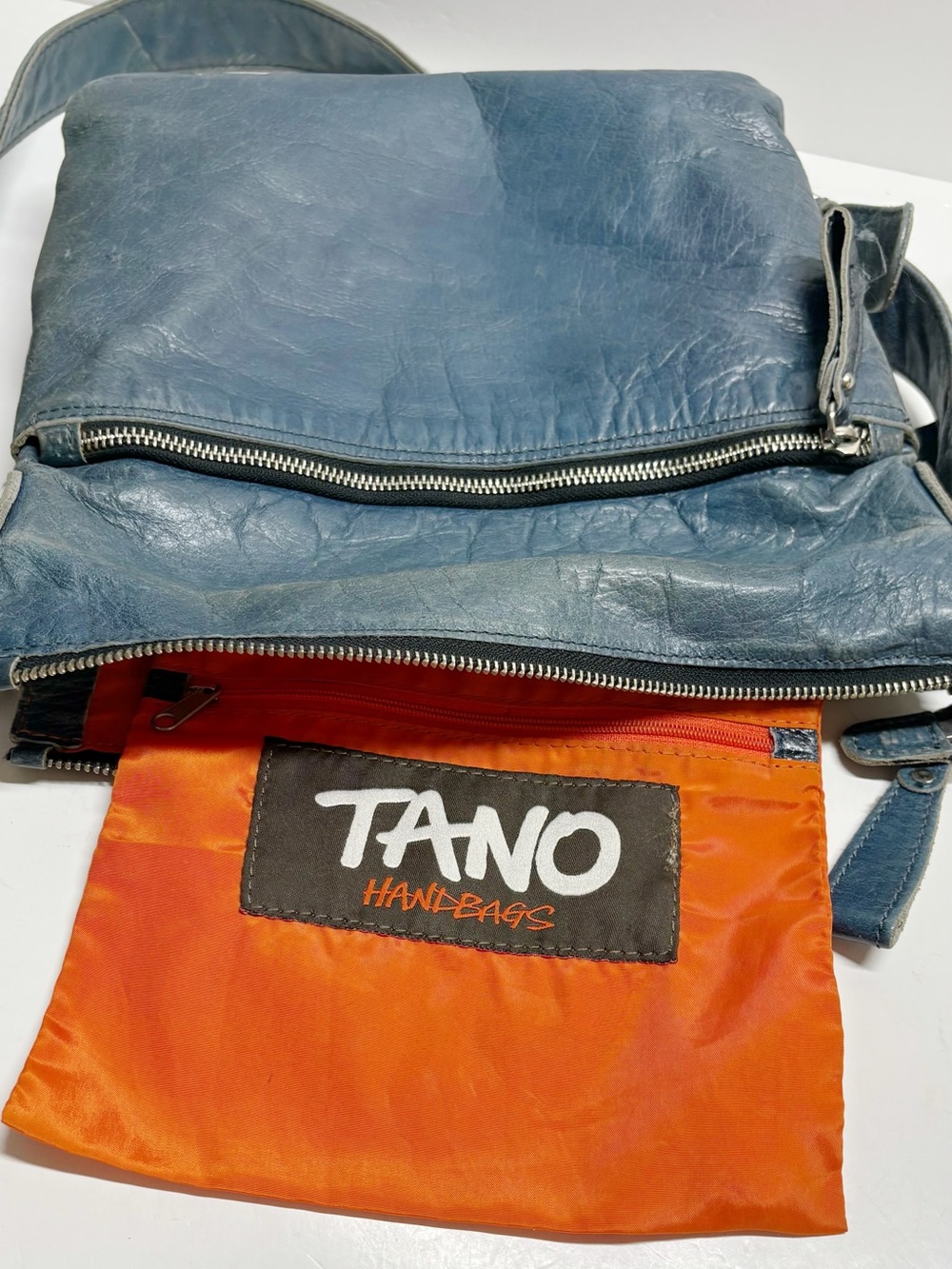 Tano Distressed blue Leather Messenger Bag - Picture 7 of 11